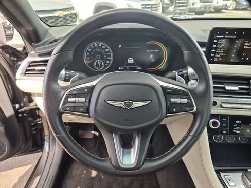 Used 2025 Genesis G70 2.5T RWD image 23