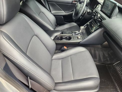 Used 2023 Lexus IS 300 w/ Comfort Package RWD image 14