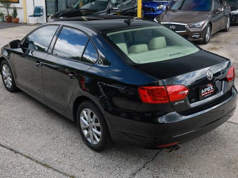 Used 2012 Volkswagen Jetta SE FWD image 3