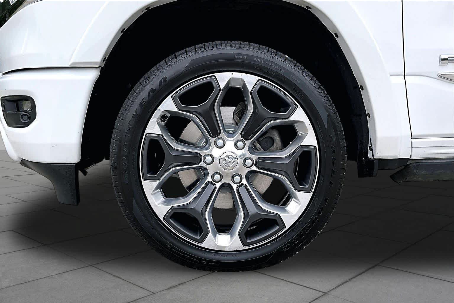 Used 2020 RAM 1500 Limited AWD/4WD image 11