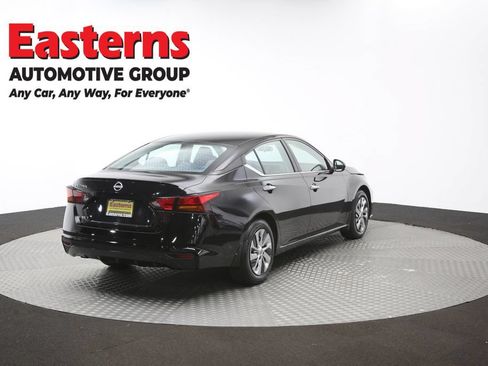 Used 2023 Nissan Altima 2.5 S FWD image 39