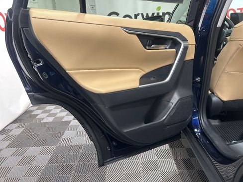 Used 2025 Toyota RAV4 XLE Premium image 18