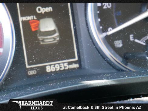 Used 2016 Toyota Highlander Limited w/ Driver Technology Package image 5