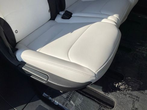Used 2019 Tesla Model X Performance image 55