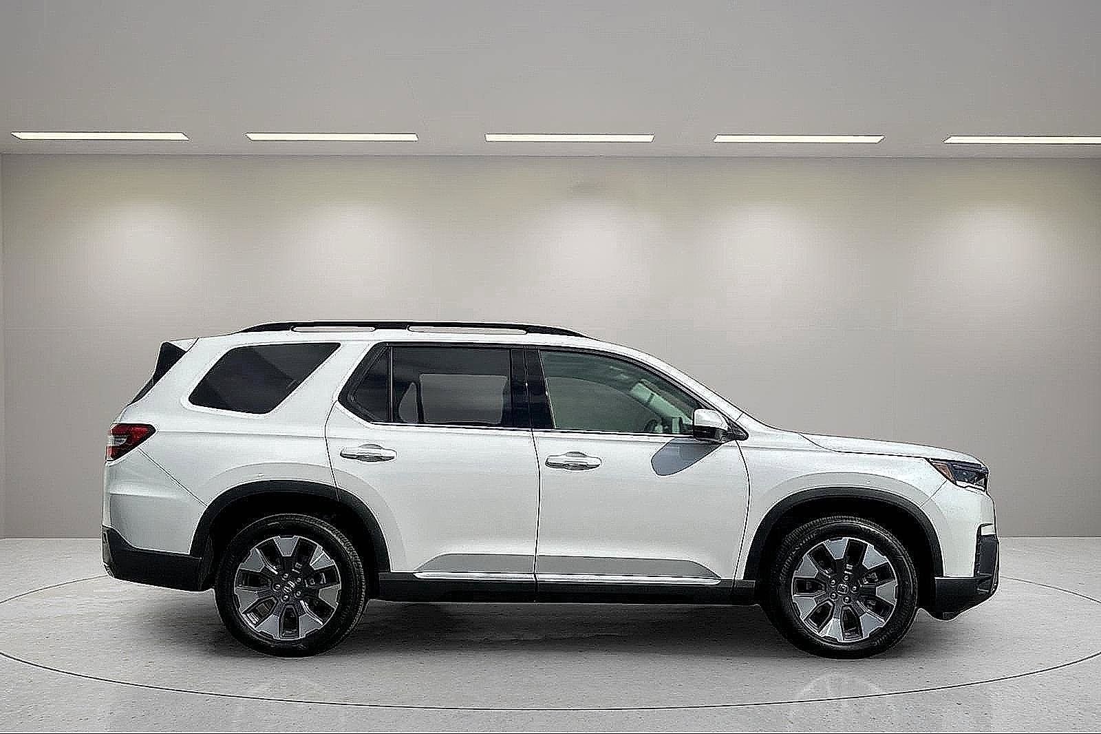 New 2026 Honda Pilot Elite image 6