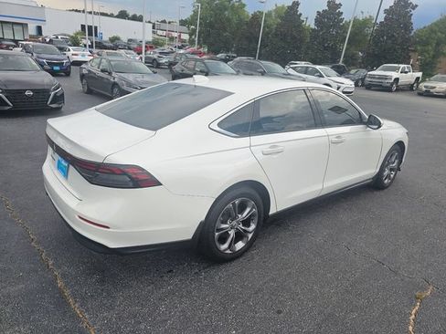 Used 2024 Honda Accord EX image 8