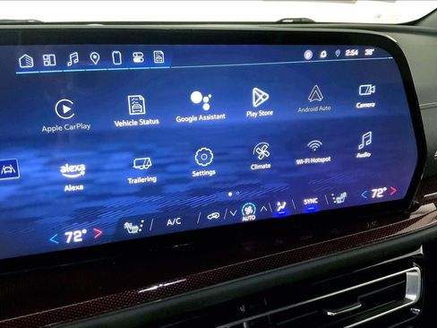 Used 2025 Chevrolet Traverse Z71 w/ Driver Confidence Package image 6