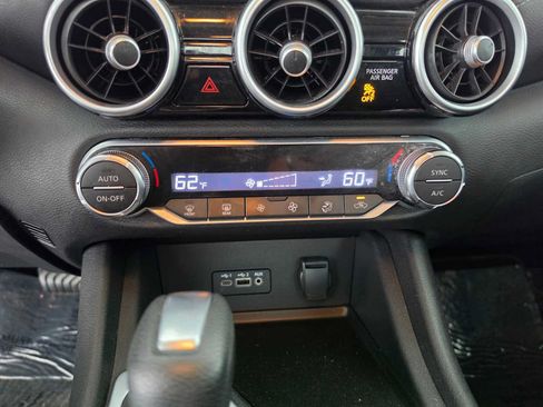 Used 2021 Nissan Sentra SV FWD image 28