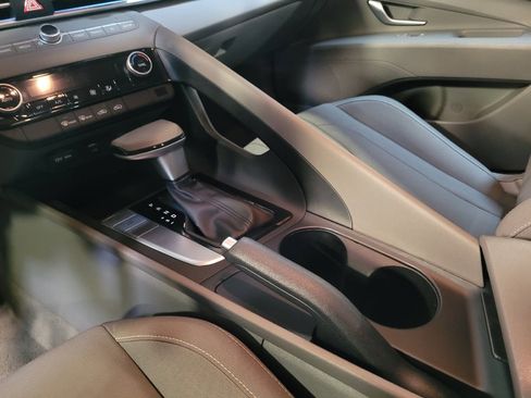 Used 2024 Hyundai Elantra SEL image 26