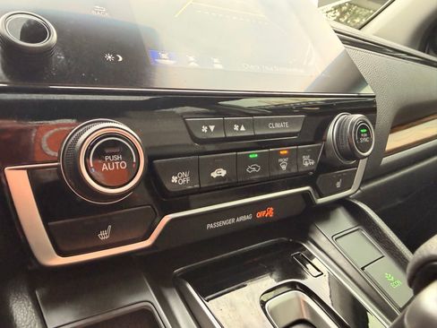 Used 2018 Honda CR-V EX image 24