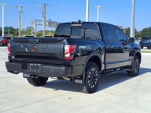Used 2023 Nissan Titan PRO-4X w/ Pro-4x Convenience Package AWD/4WD image 9