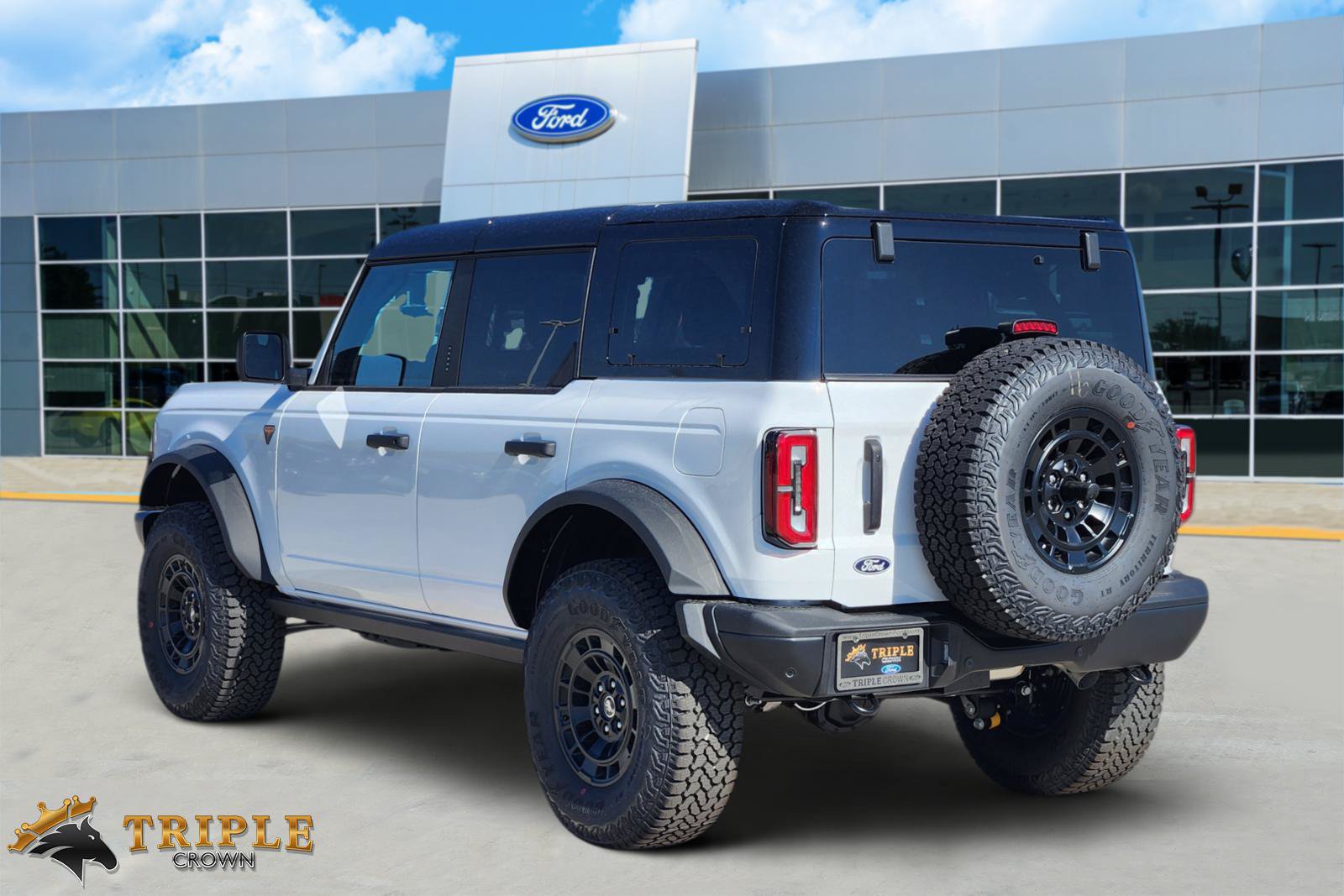 New 2026 Ford Bronco Badlands AWD/4WD image 4