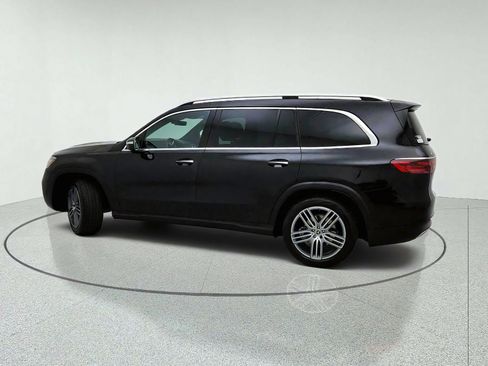 Used 2025 Mercedes-Benz GLS 450 4MATIC image 13