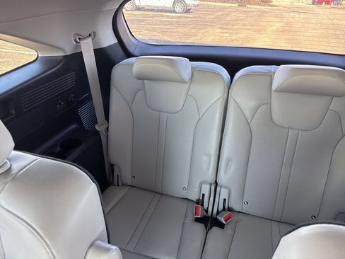 Used 2023 Kia Sorento EX AWD/4WD image 24