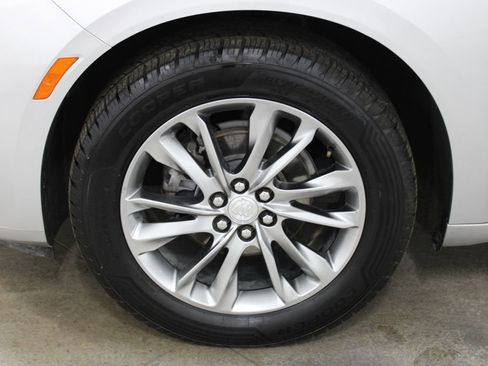 Used 2022 Buick Enclave Avenir w/ Avenir Technology Package image 48