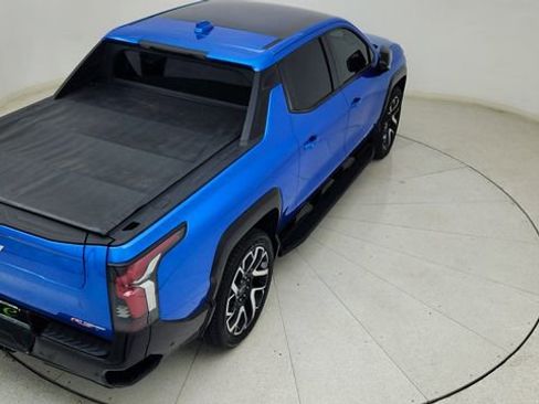 Used 2025 Chevrolet Silverado EV RST image 83