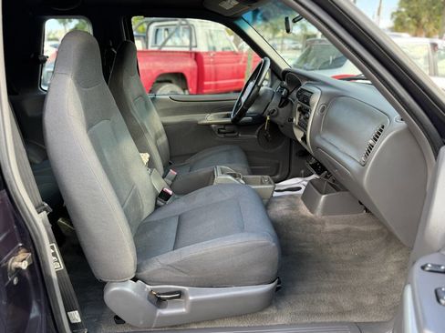 Used 2002 Ford Explorer Sport image 22