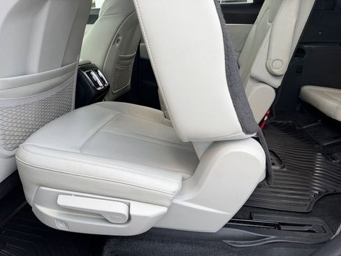 Used 2022 Kia Sorento SX FWD image 16