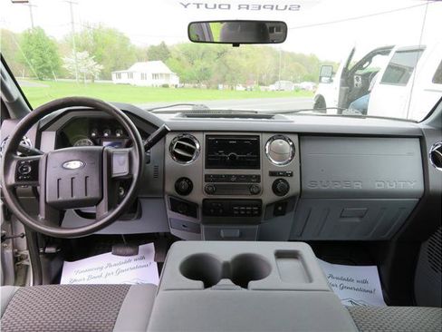 Used 2012 Ford F250 XLT w/ Snow Plow Prep Pkg image 6