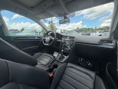 Used 2017 Volkswagen Golf SEL FWD image 9