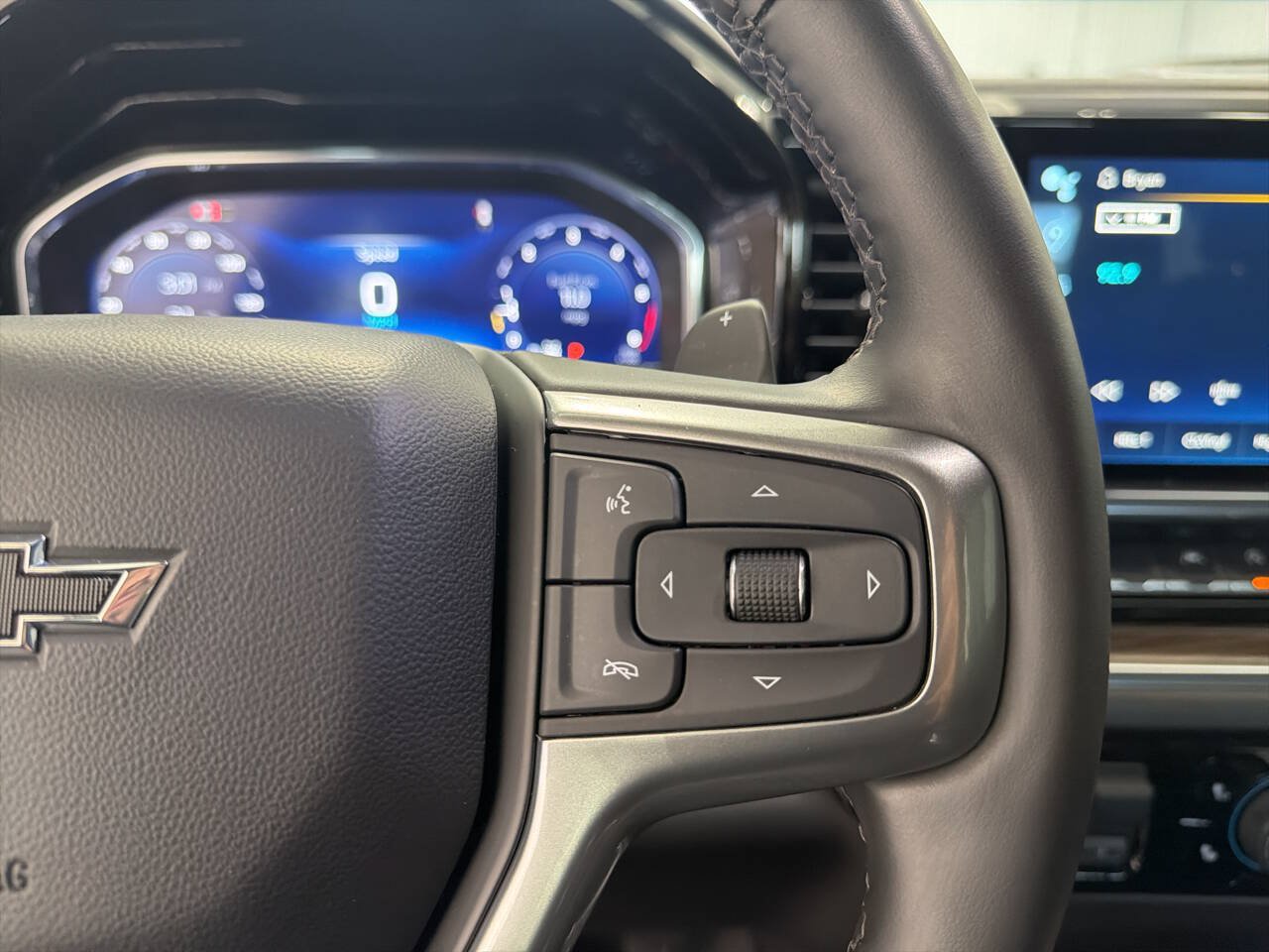 Used 2024 Chevrolet Silverado 1500 RST w/ Convenience Package II AWD/4WD image 16