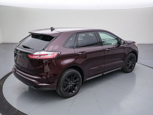 Certified 2024 Ford Edge ST-Line AWD/4WD image 5