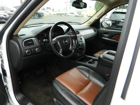 Used 2007 Chevrolet Tahoe LT w/ LT Preferred Equipment Group AWD/4WD image 11