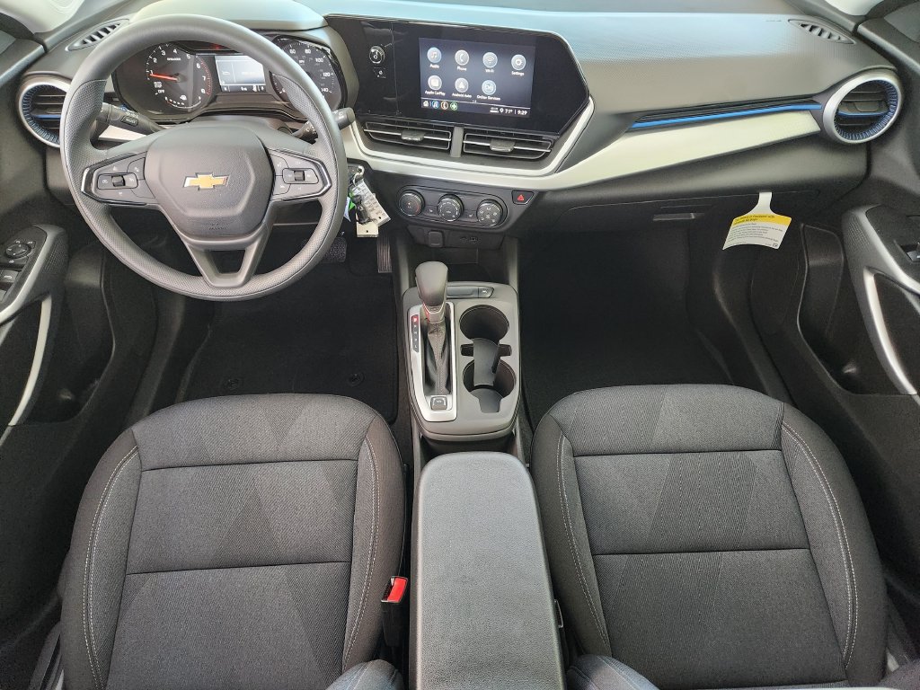 New 2026 Chevrolet Trax LS w/ LS Convenience Package FWD image 17