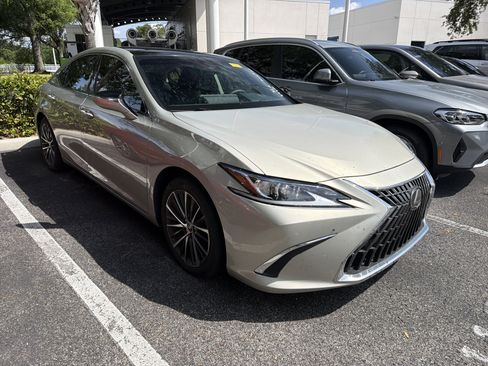 Used 2022 Lexus ES 350 w/ Premium Package FWD image 1