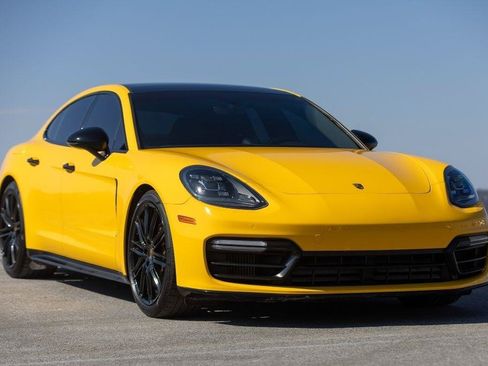 Used 2018 Porsche Panamera 4S AWD/4WD image 22