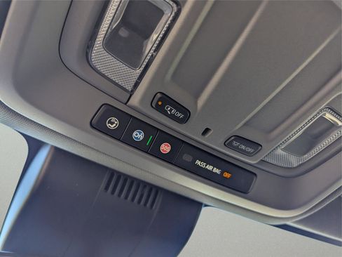 New 2026 GMC Sierra 1500 Pro w/ Pro Value Package image 17