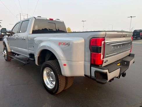 Used 2025 Ford F450 Platinum w/ Platinum Plus Package AWD/4WD image 5