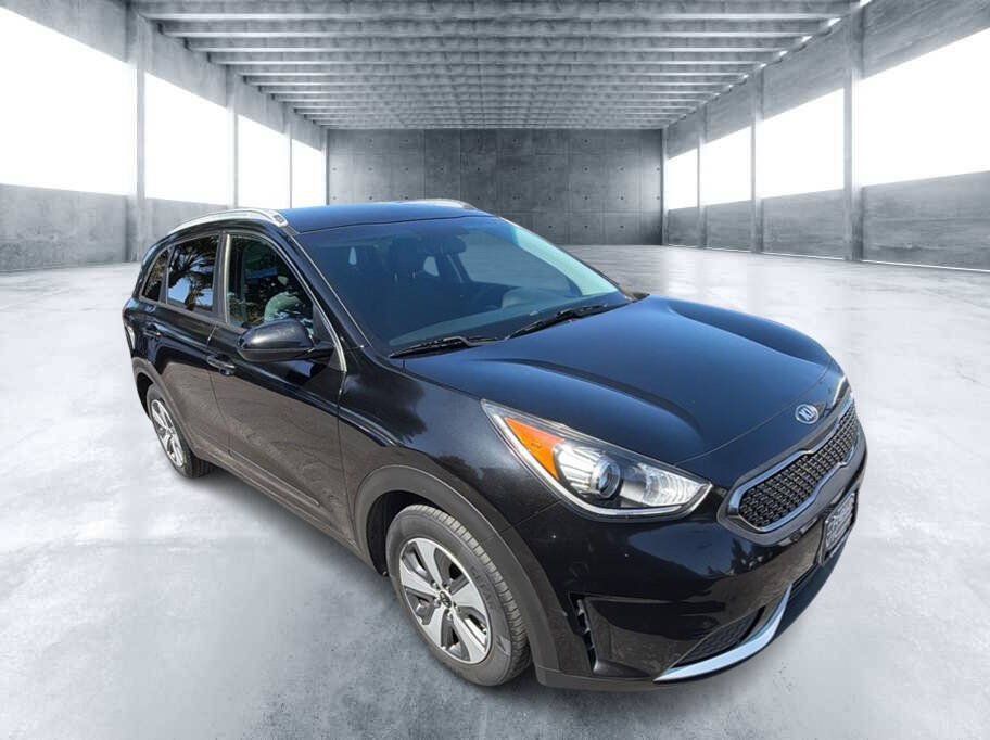 Used 2019 Kia Niro LX FWD image 2