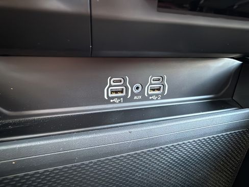 New 2026 RAM 3500 Big Horn AWD/4WD image 27