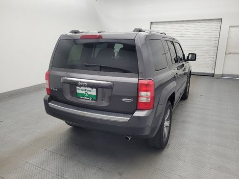 Used 2017 Jeep Patriot High Altitude AWD/4WD image 7