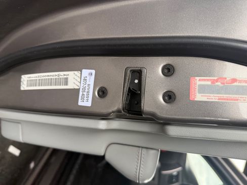 Used 2009 Jaguar XF Premium RWD image 24