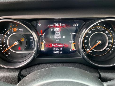 Used 2021 Jeep Wrangler Sport AWD/4WD image 23