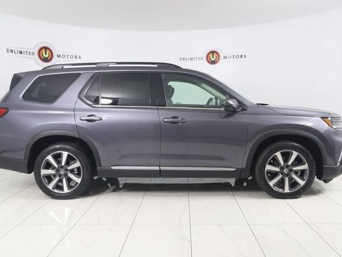 Used 2023 Honda Pilot Elite image 2