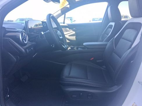 Used 2024 Chevrolet Blazer EV LT AWD/4WD image 16