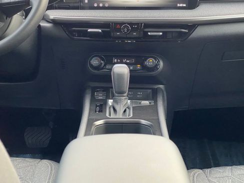 New 2026 Nissan Kicks SV image 22