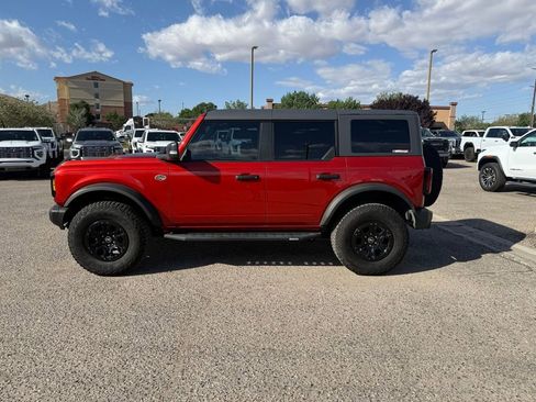 Used 2023 Ford Bronco Wildtrak AWD/4WD image 8