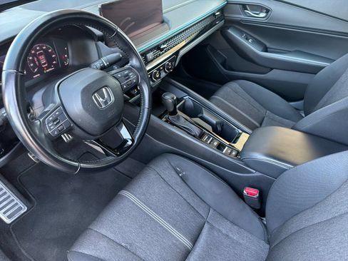 Used 2024 Honda Accord Sport image 9