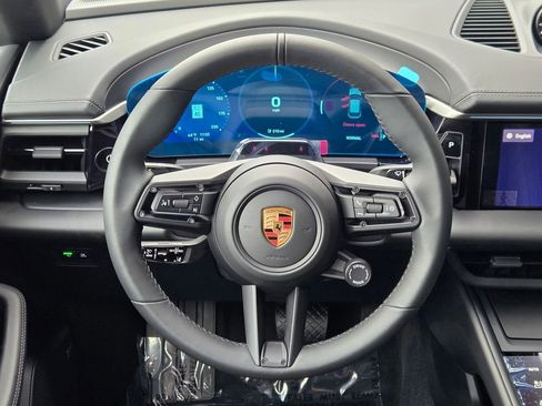 New 2026 Porsche Macan 4 Electric image 15