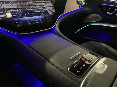 Used 2023 Mercedes-Benz EQS 580 4MATIC Sedan image 54