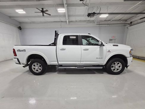 Used 2022 RAM 2500 Laramie AWD/4WD image 11