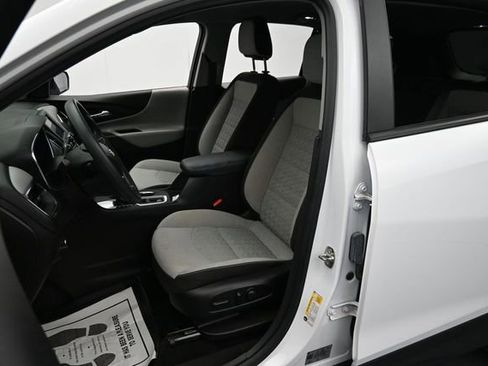 Used 2024 Chevrolet Equinox LS w/ LS Convenience Package FWD image 11
