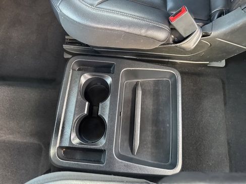 Used 2020 Ford Explorer XLT w/ Equipment Group 202A image 33