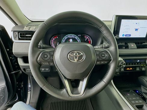 Certified 2025 Toyota RAV4 XLE w/ Convenience Package AWD/4WD image 11