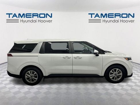 Used 2024 Kia Carnival LX FWD image 6