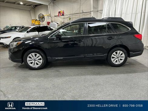 Used 2019 Subaru Outback 2.5i Premium AWD/4WD image 5